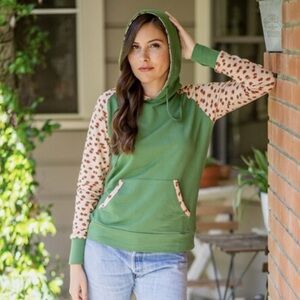 Evy’s Tree “Rachel” Poppy Hoodie S